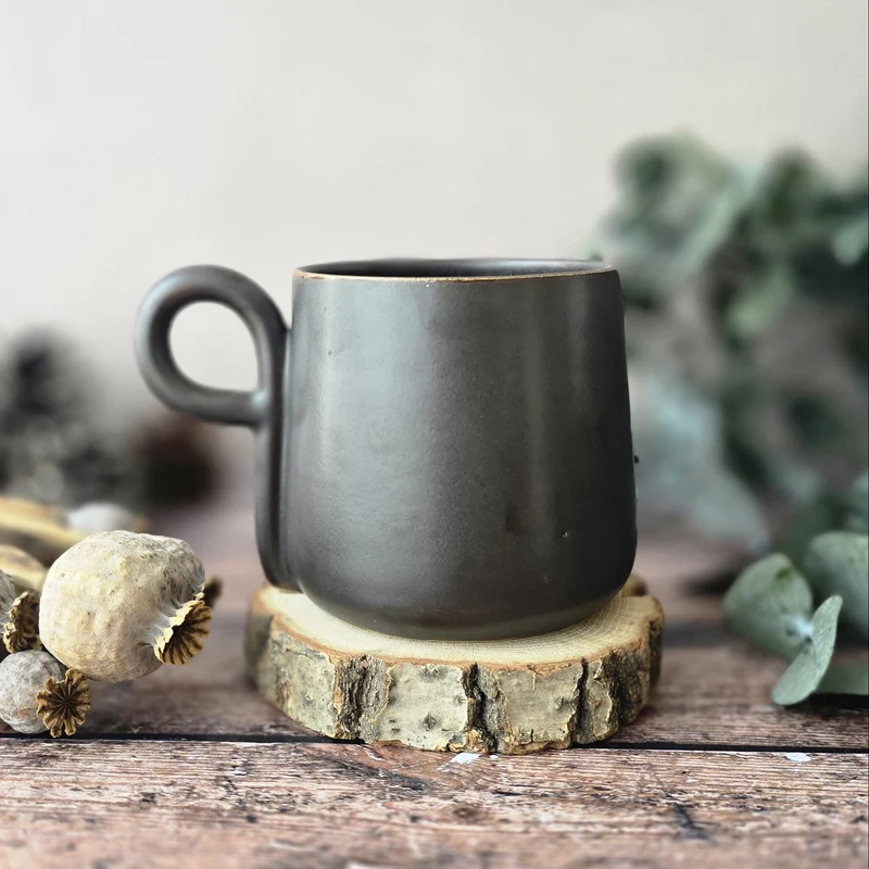 Tasse courbe - Collection Falaises Sauvages - BASALTE
