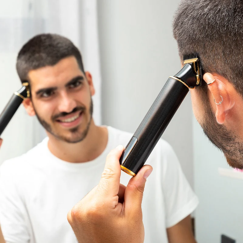 Pack Hipster Barber scheervorm en Professionele oplaadbare tondeuse met accessoires InnovaGoods