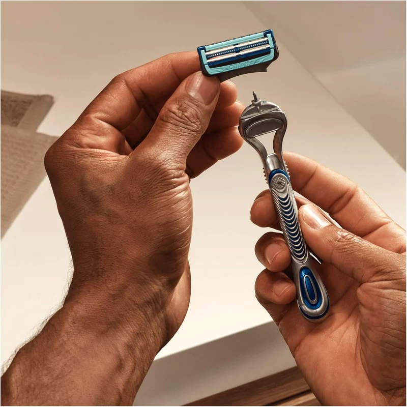 Gillette Skinguard Sensitive Navulmesjes Voor Mannen, Verpakking Met 8 Navulmesjes, Verbeterde Lubrastrip, Past Op Fusion-Handvatten