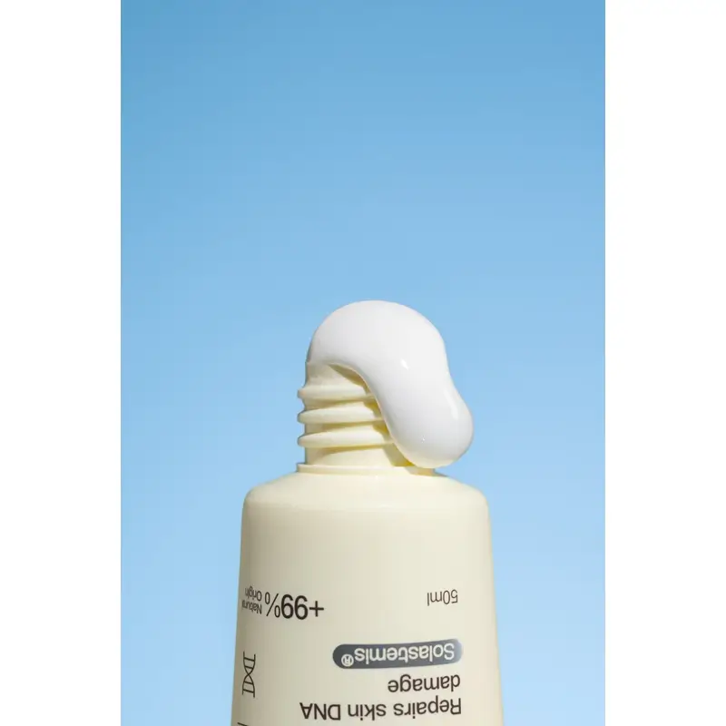 Freshly D+ Natural Suncare Age-Repair Spf50, 50 ml