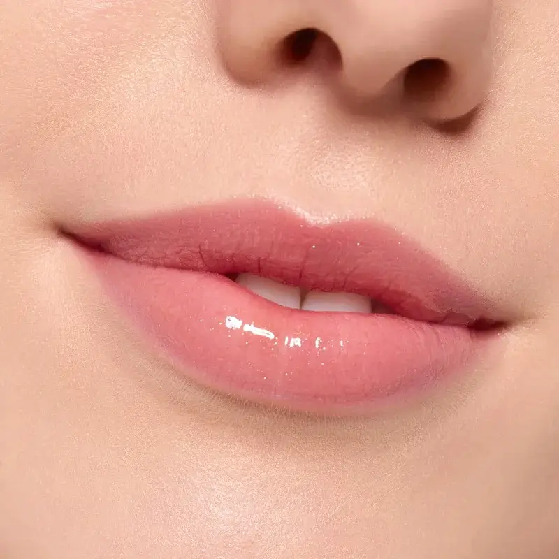 Essence Sweet Milk Lip Gloss Bomb 01, 10 ml