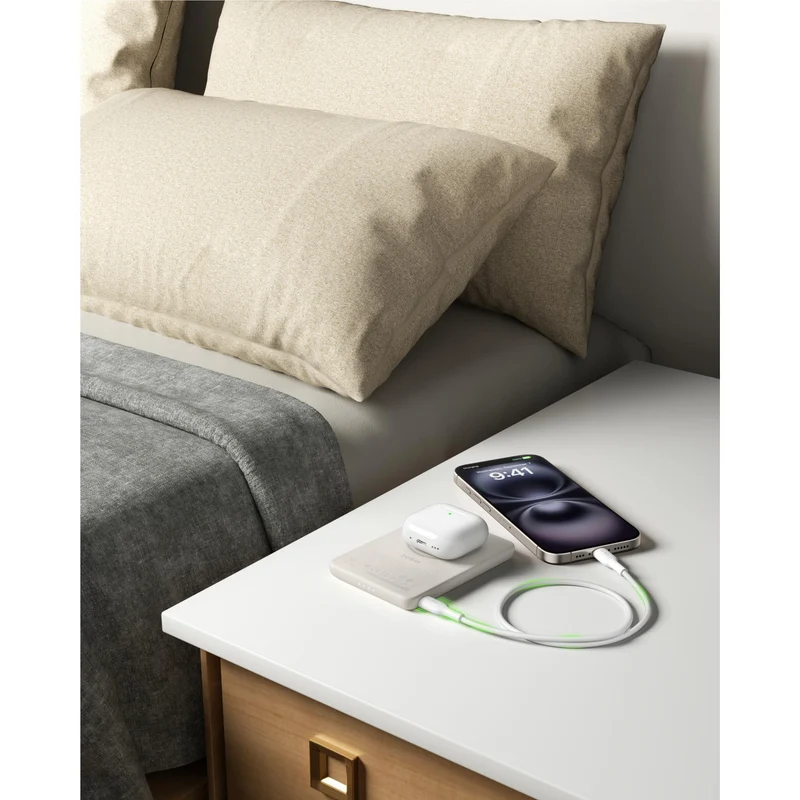 Belkin BoostCharge Slim 5K Magnetic Power Bank (Sand)