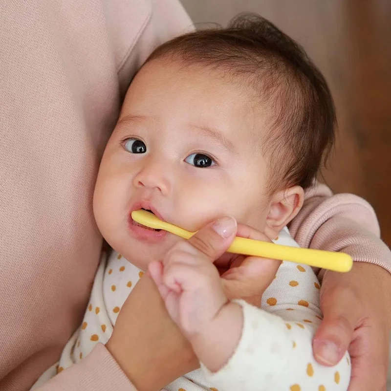 Pigeon Baby Gum Massager for Front Teeth Brushing - Gentle Care
