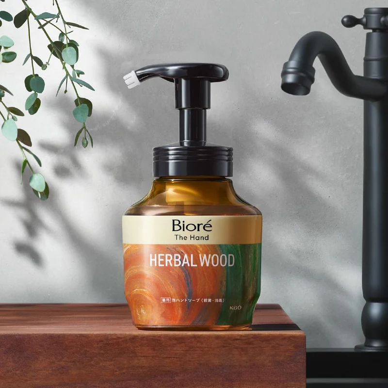 Biore U Foaming Hand Soap Herbal Wood Scent Pump 280ml Quasi-Drug