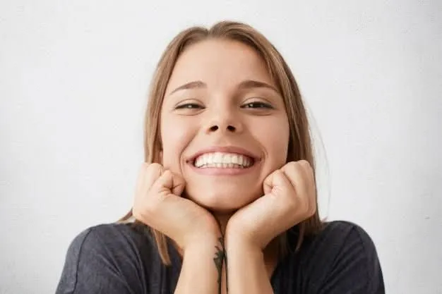 SmileFlex – Protesi dentale con lenti dentali bianche