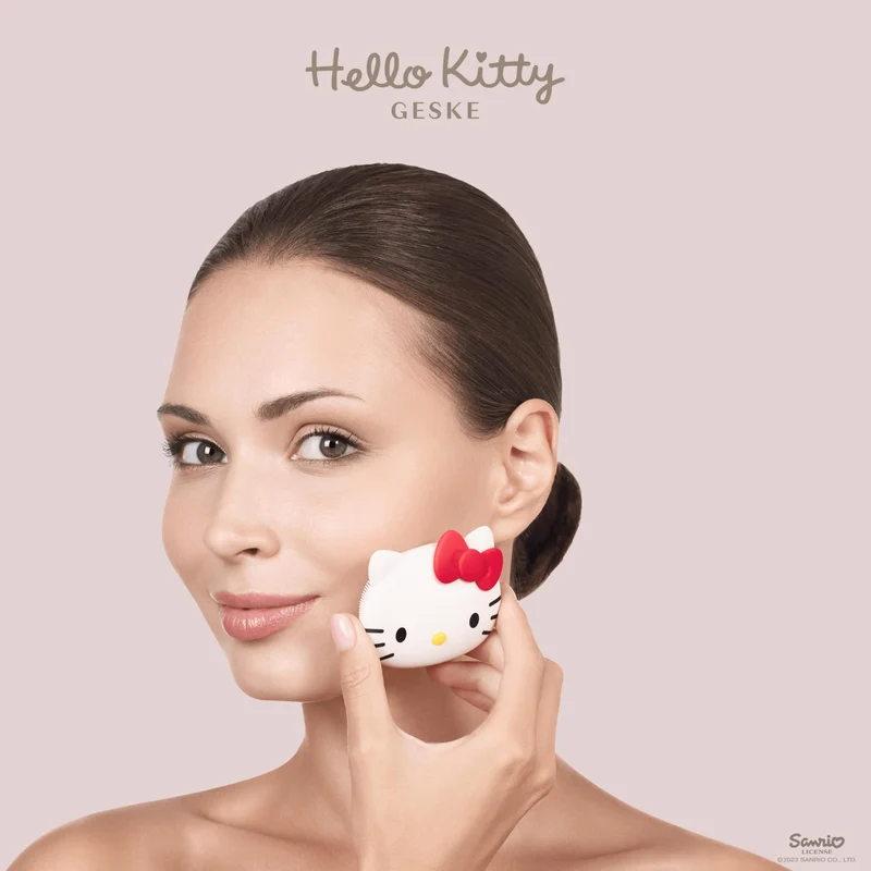 Hello Kitty 3 in 1 Facial Cleansing Brush by GESKE