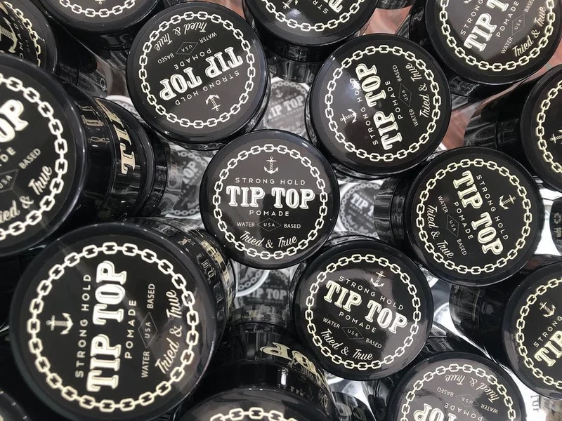 Pommade "Strong Hold Pomade" - Tenue ferme et brilliance élevée (125.6ml/4.25oz)