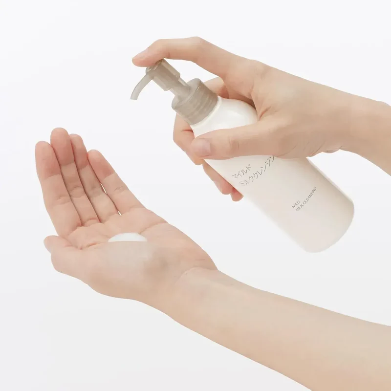 Muji Mild Facial Cleansing Milk 6.8 fl oz (200 ml) Hydrating