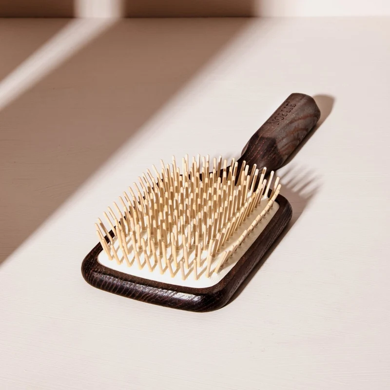 Paddle Brush mit Holznoppen