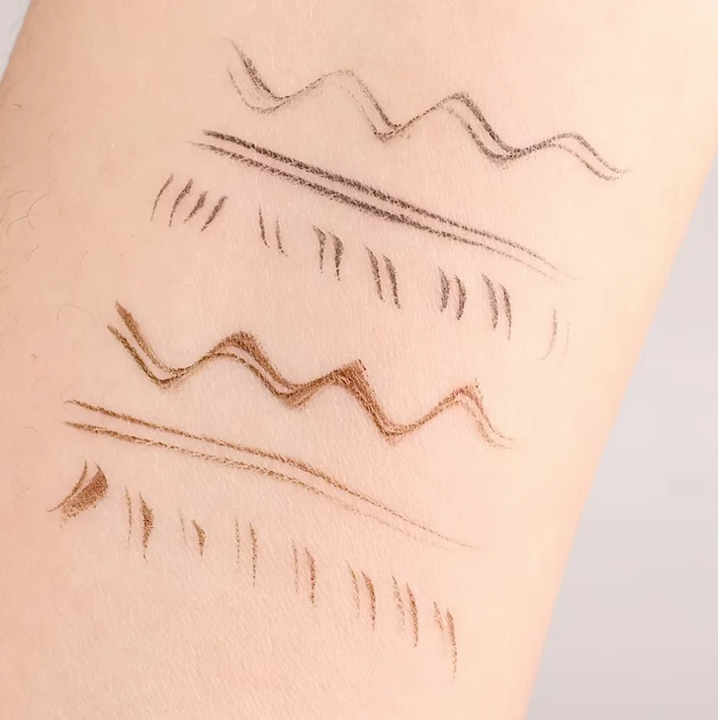 Brow Pen - Feutre à Sourcils Effet Microblading Poil à Poil