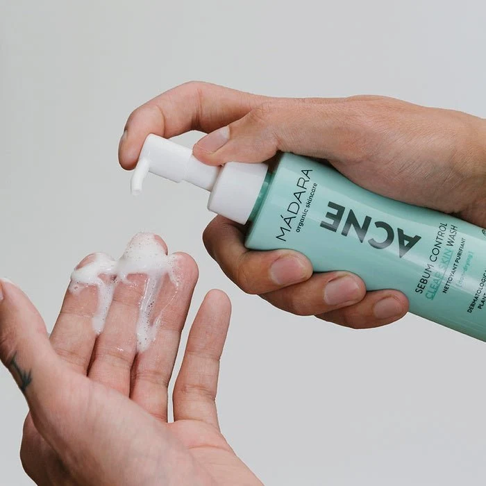 Acne Sebum Control Clear Skin Wash 140 ml