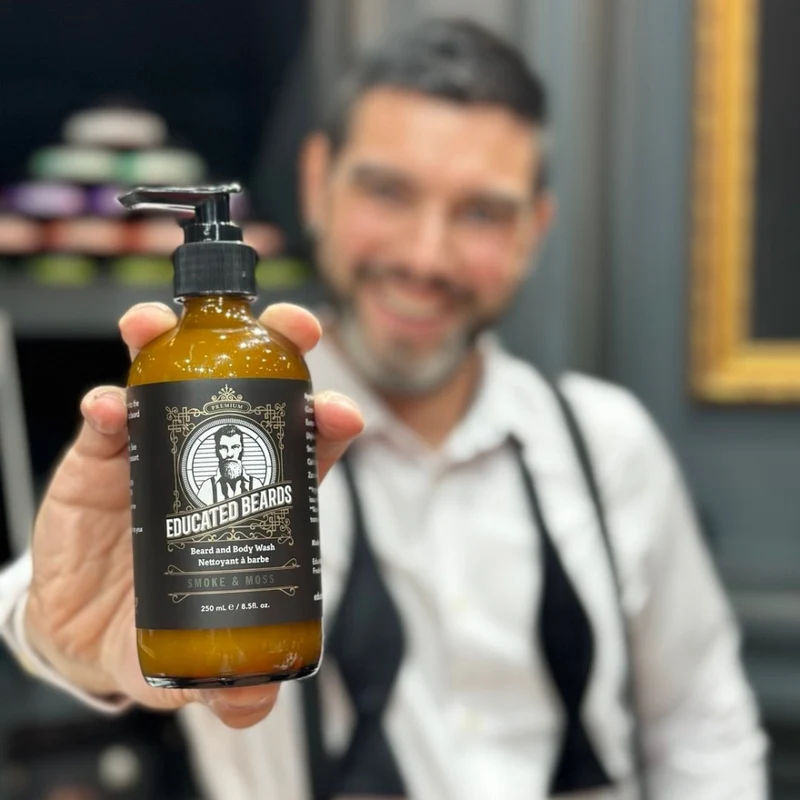 Nettoyant à barbe "Smoke and Moss" (250ml/8.5oz)