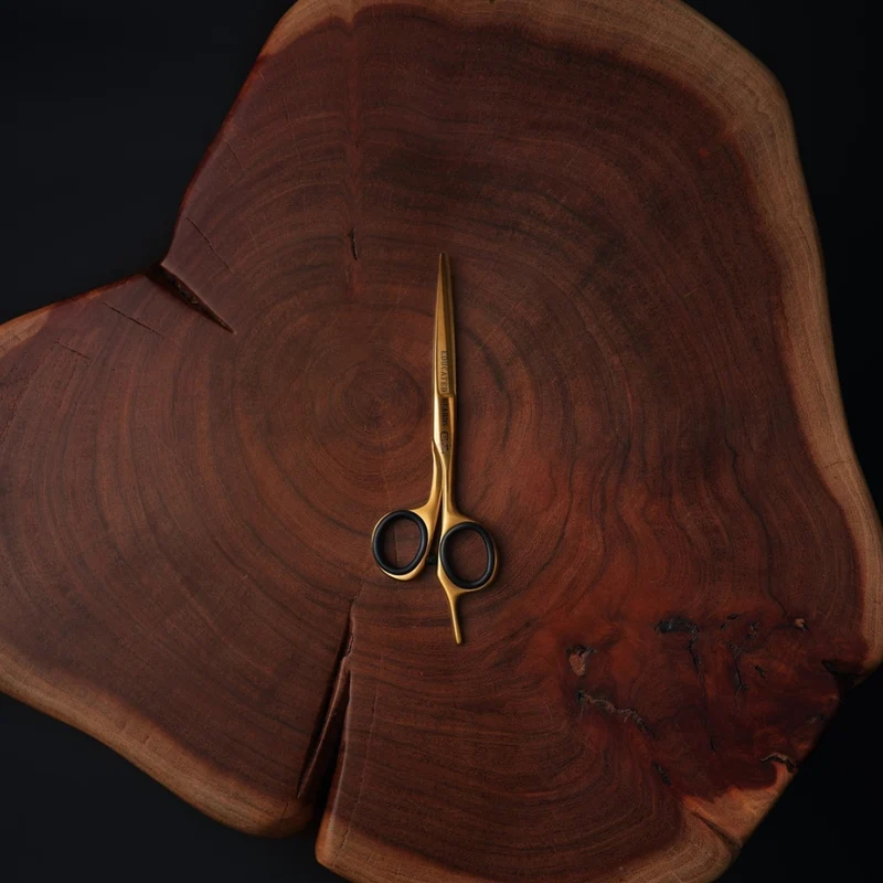 Ciseaux à barbe haut de gamme (13.97cm/5.5")
