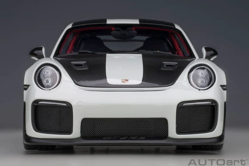 Autoart 1/18 Porsche 911 GT2 RS Weissach Pkg White/Carbon 78171