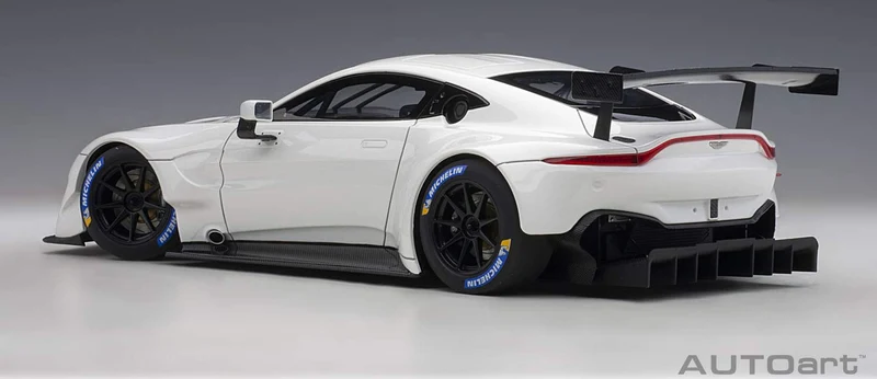 Autoart 1/18 Aston Martin Vantage Gte 2018 White 81806