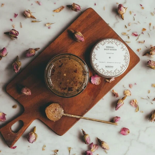 Body Scrub Intuition - Patchouli, Rosewood & Geranium 120 ml