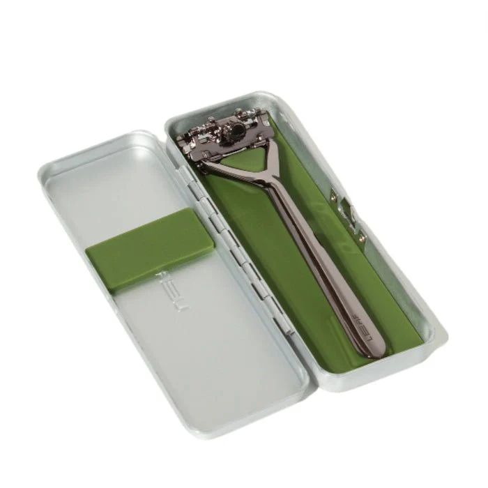 The Leaf Travel Case