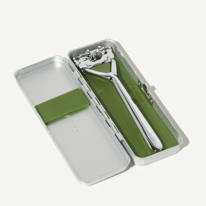 The Leaf Travel Case