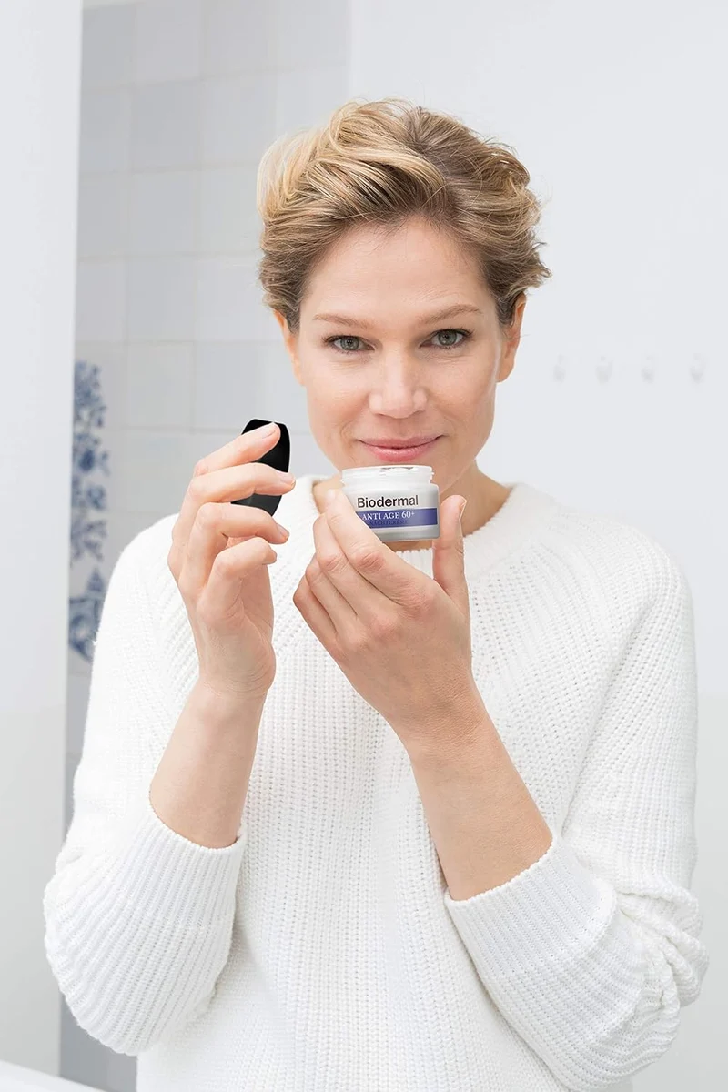 Biodermal Anti Age 60+ - Nachtcrème tegen huidveroudering - Deze nachtcreme helpt om de fijne lijntjes en rimpels te verminderen - 50ml