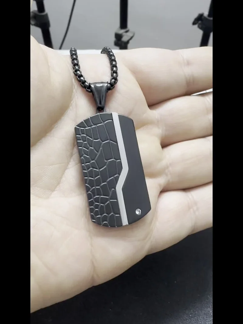 Collana da Uomo | Acciaio Inossidabile | Ciondolo Vintage Nero