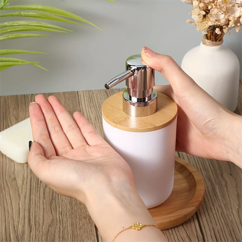 Set di Accessori per Bagno con Coperchio in Bambù – Set da 4 Pezzi per Decorare il Bagno