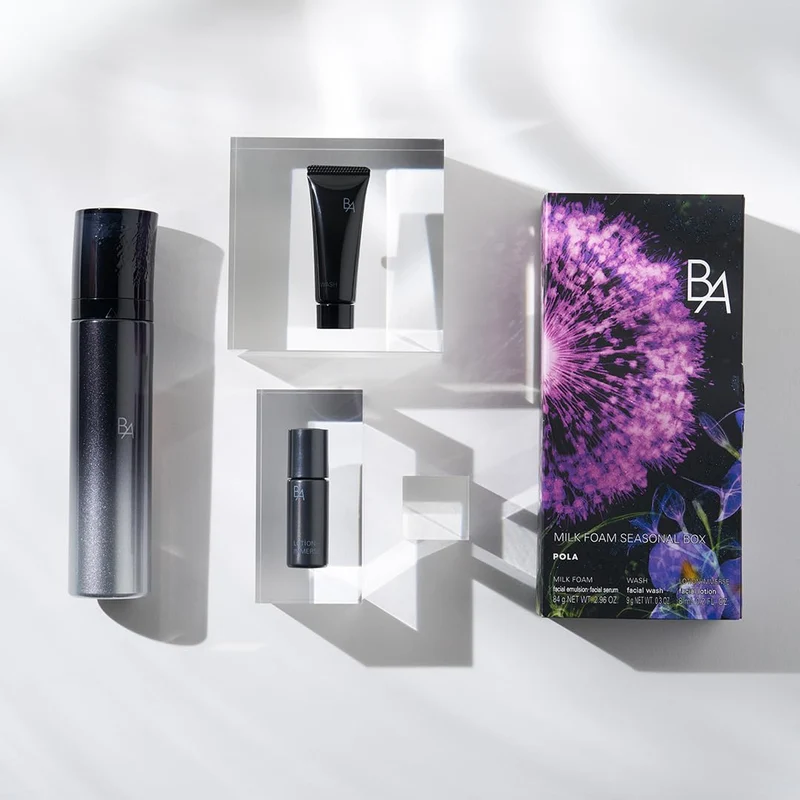 POLA B A Seasonal Box — Milk & Foam Face Care Set