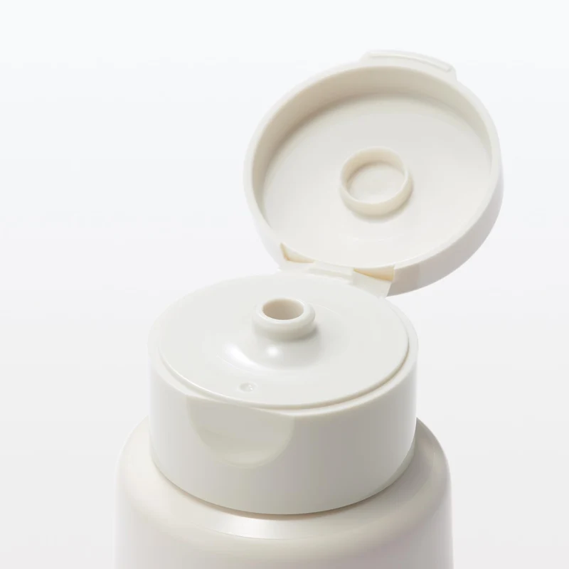Muji Medicinal Brightening Clay Pack 150g for Radiant Skin