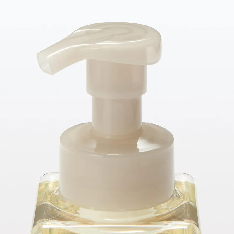 Muji Moisturizing Body Soap Foam for Sensitive Skin 400ml 83451554