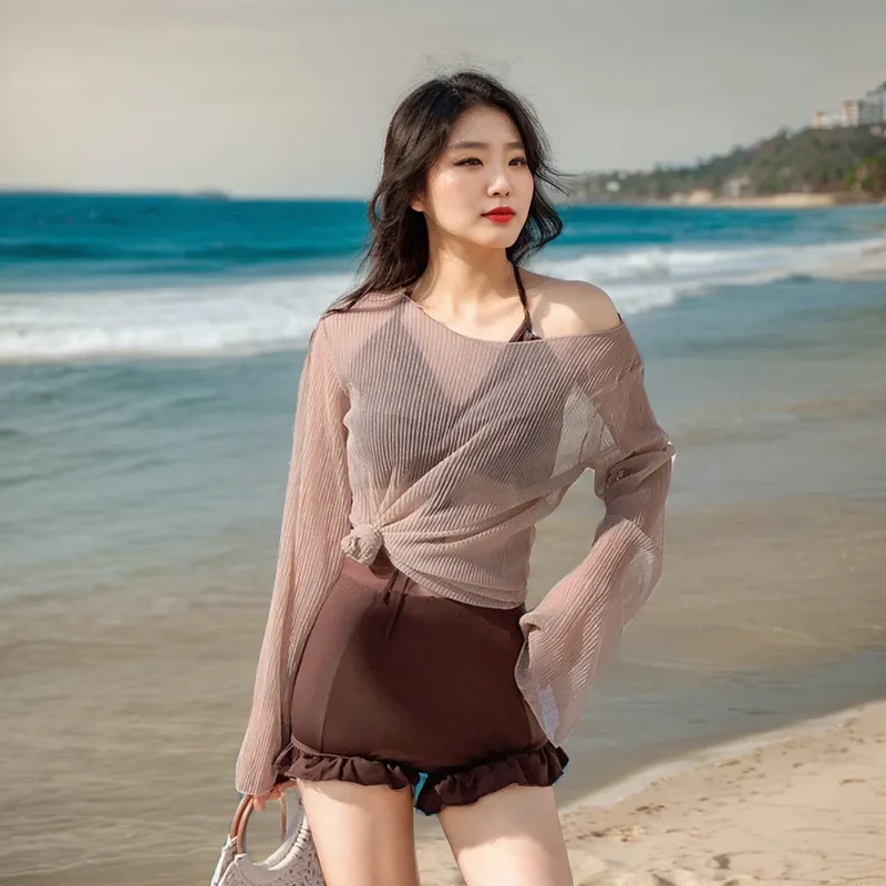 Maillot de Bain 3PC Shorty à Volant avec Top en Maille