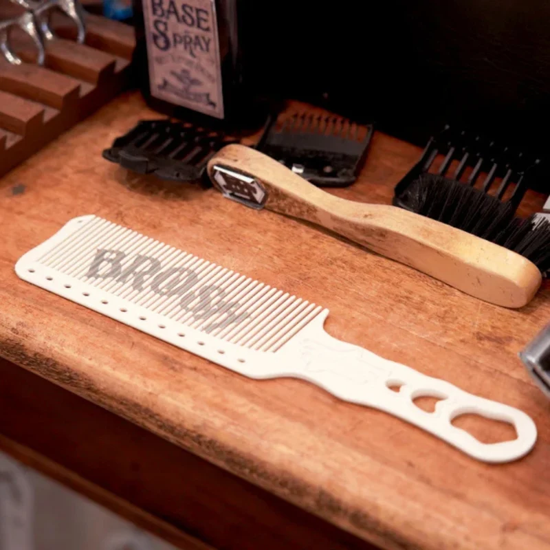 x Y.S.Park - Peigne de tondeuse "YS-s282 Slim Type Flat Top Clipper Comb" (240mm/9.45") - Blanc