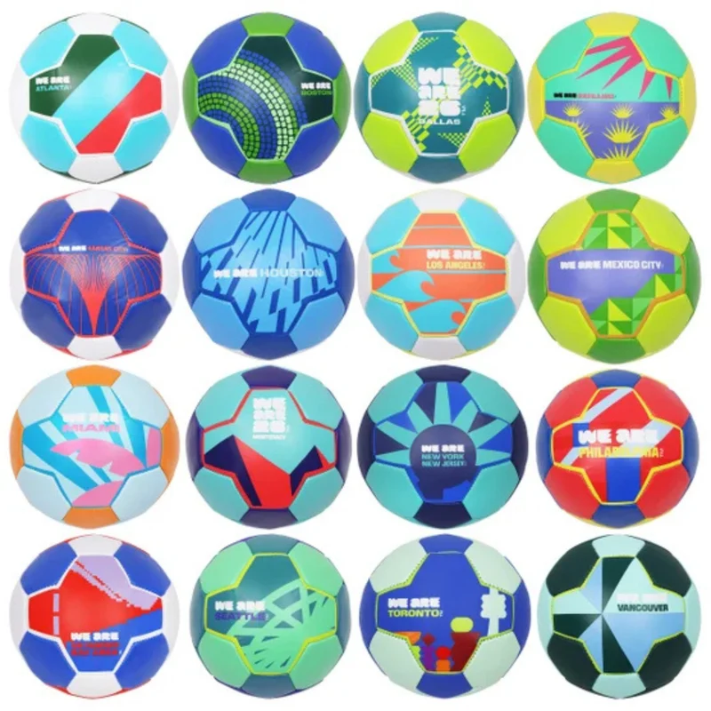 FIFA - Ensemble de 16 Ballons de Football de Collection Villes Hôtes