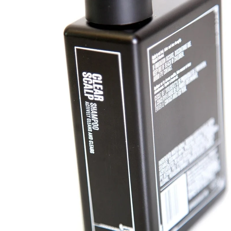 Shampoing apaisant pour le cuir chevelu "Clear Scalp" - Nettoie et purifie activement (240ml/8.1oz)