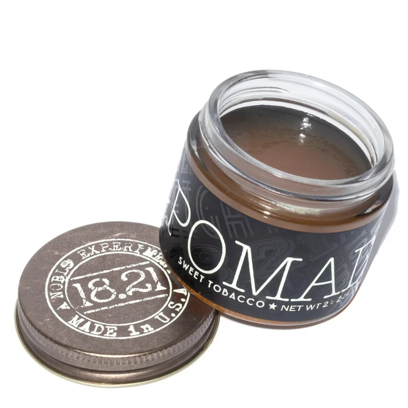 Pommade "Sweet Tobacco Hair Pomade" - Tenue moyenne, brillance élevé (56.7g/2.0oz)