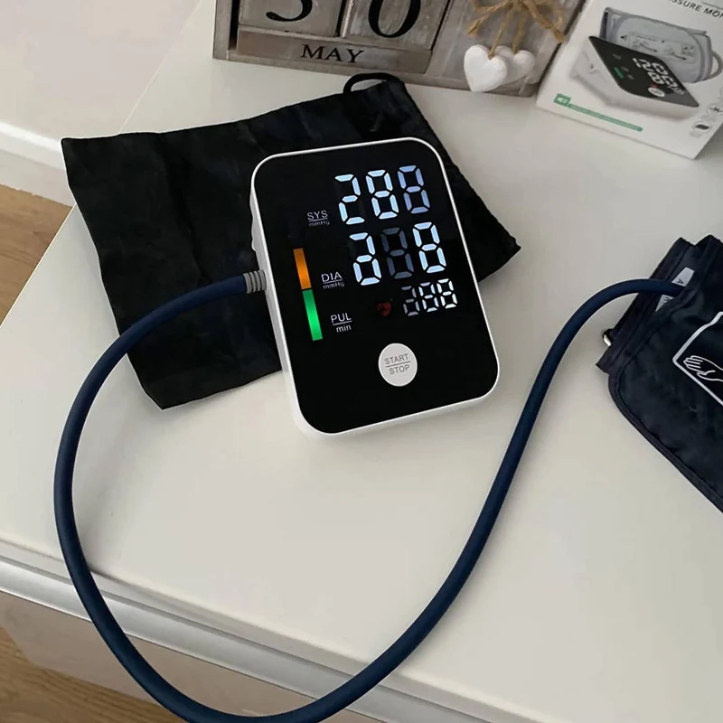 Ultra Precision Blutdruckmessgerät / Präzise Blutdruck- und Pulsmessung am Oberarm / Arrhythmie-Erkennung / Mit smarter Speicherfunktion / Für den Heimgebrauch