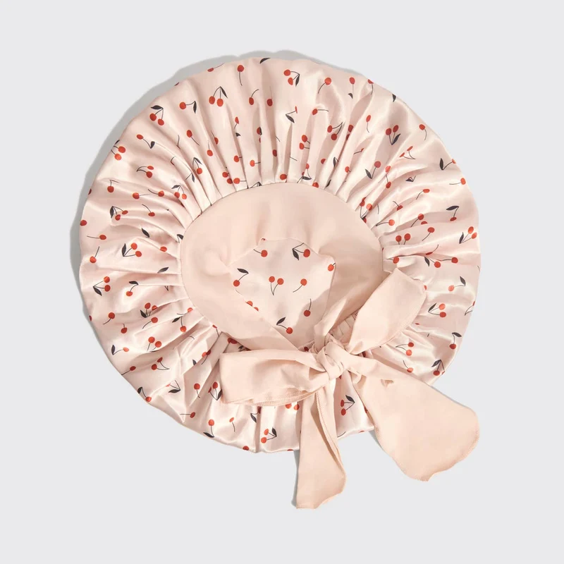 Bonnet en satin oversized ajustable