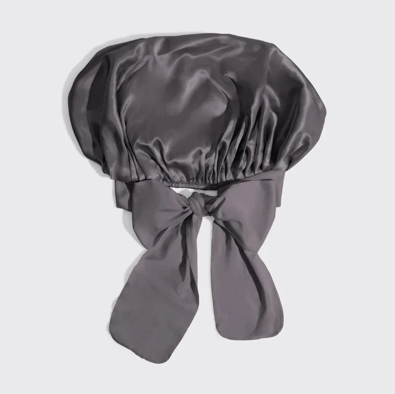 Bonnet satin surdimensionné ajustable