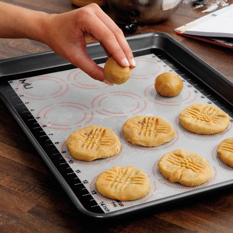 MIU - Tapis de Pâtisserie et de Cuisson en Silicone