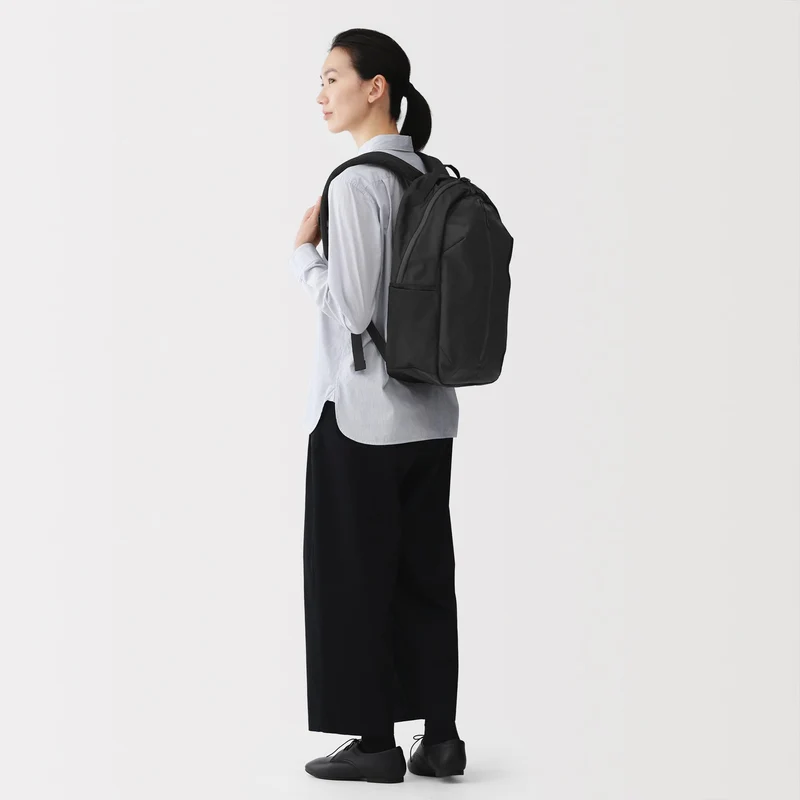 MUJI Water-Repellent Business Backpack Round Unisex Adult Black