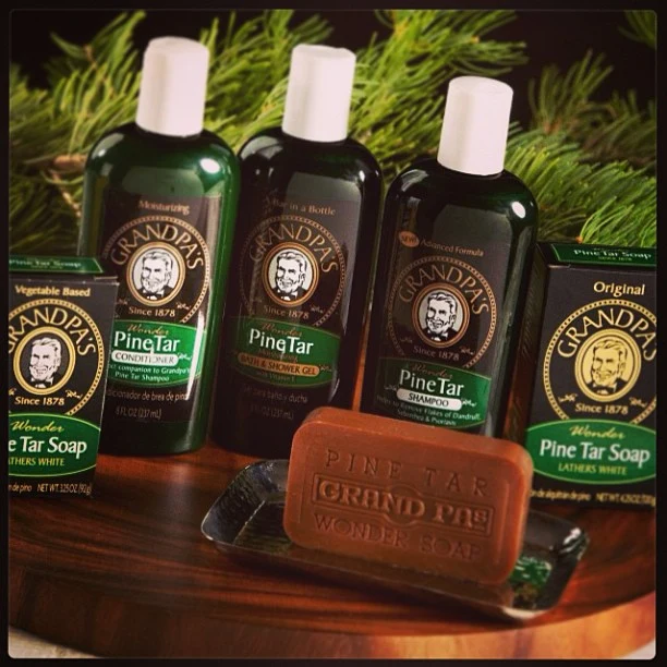 Barre de savon "The Original Wonder Soap Pine Tar" - Corps, visage et cheveux (120g/4.25oz)