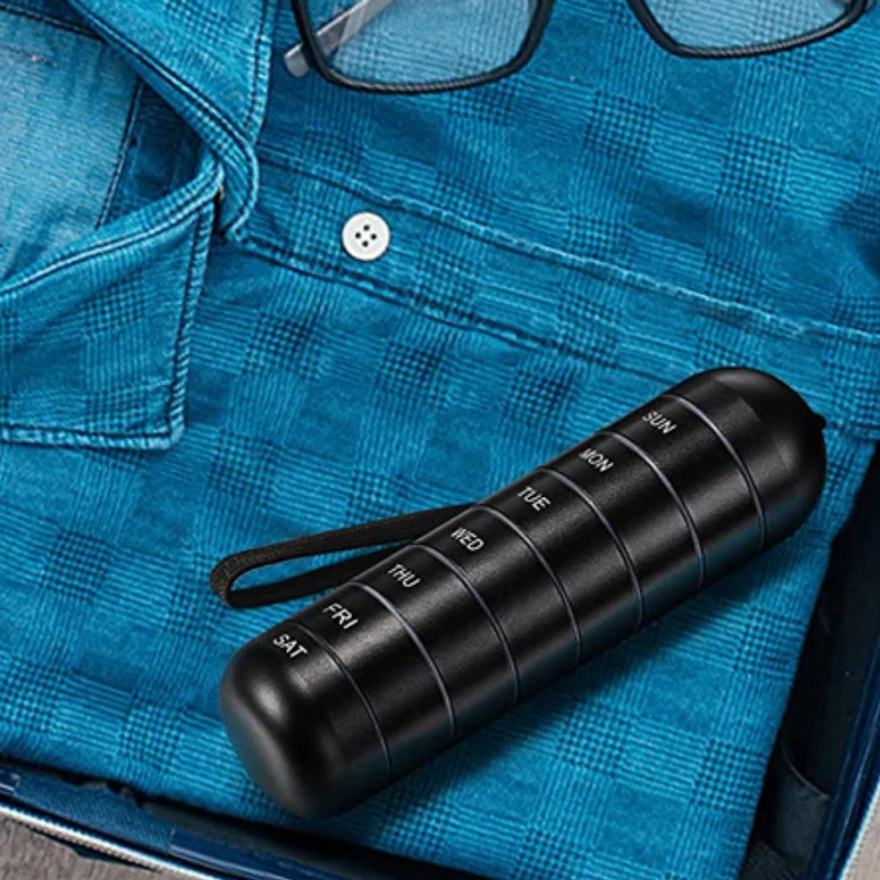 PillMate – Boîte de voyage pour pilules avec organiseur hebdomadaire et sangle
