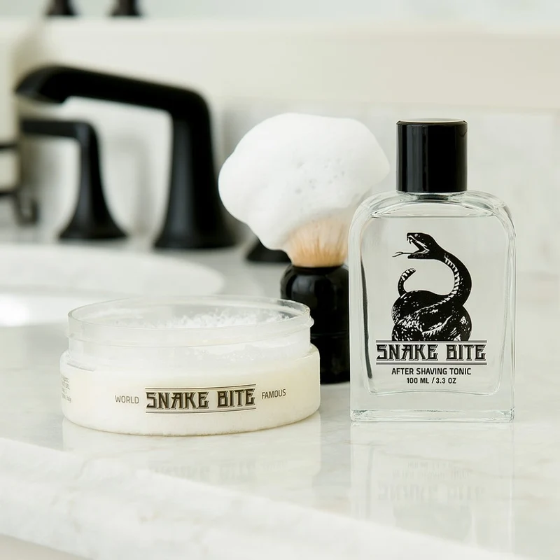 Fine Accoutrements - Savon à raser "Snake Bite Shaving Soap" (150ml/5.0oz)