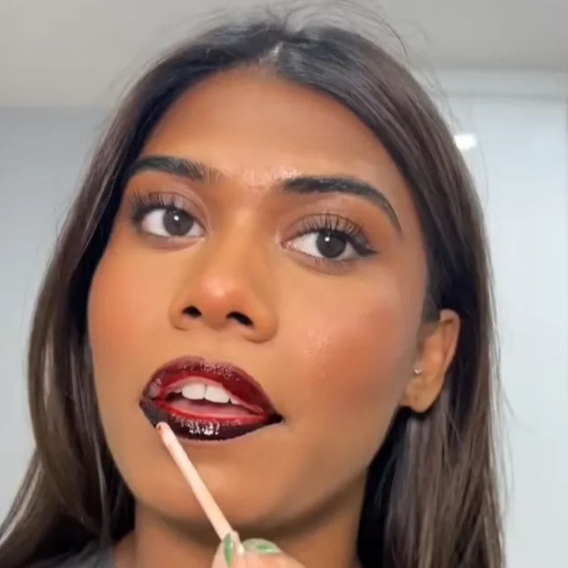 LIPSTICK TATTOO - Rouge à lèvres Semi-Permanent Peel-off