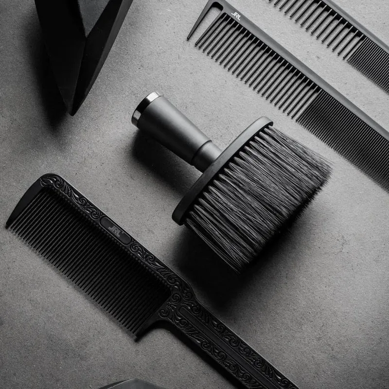 Époussette pour le cou "Neck Duster" (135mm/5.3" x 100mm/3.9") - Noir