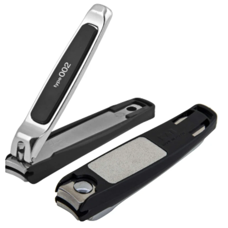 Kai Corporation Nail Clipper Type 002 S Black Curved Blade