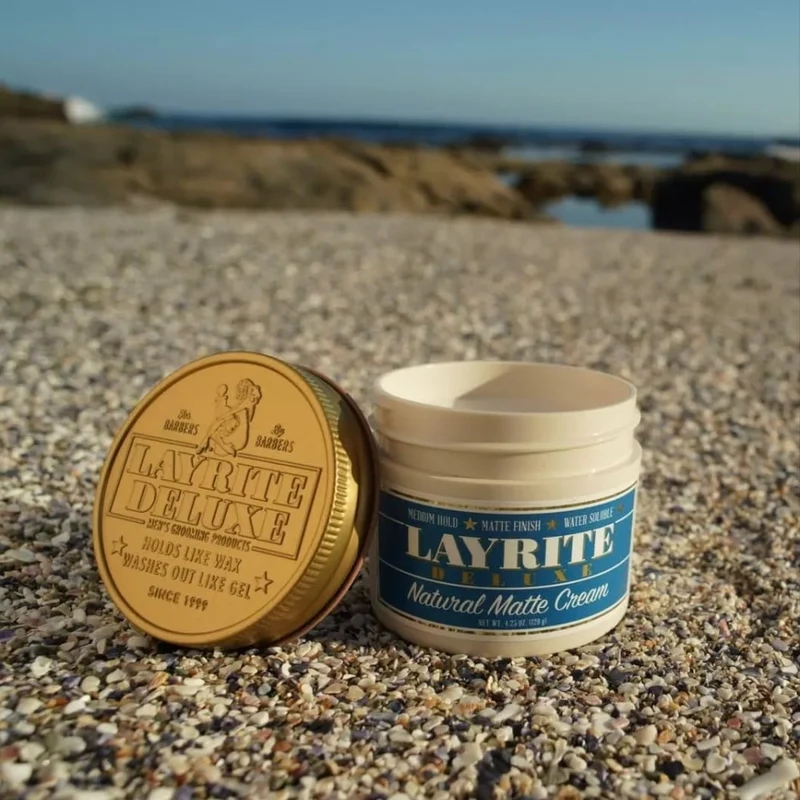 Crème "Natural Matte Cream" - Tenue moyenne, fini mat