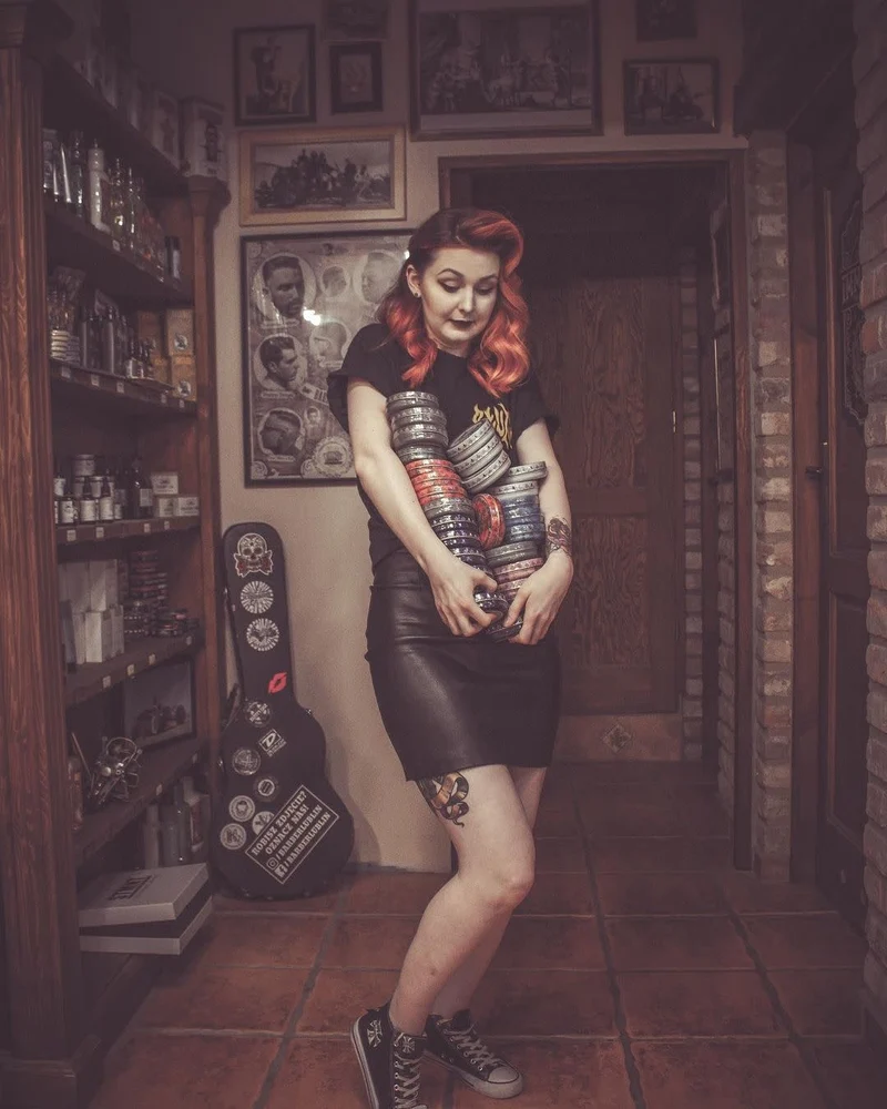 Pommade "Concrete Hold Pomade" - Tenue super forte fini mat (Argent)