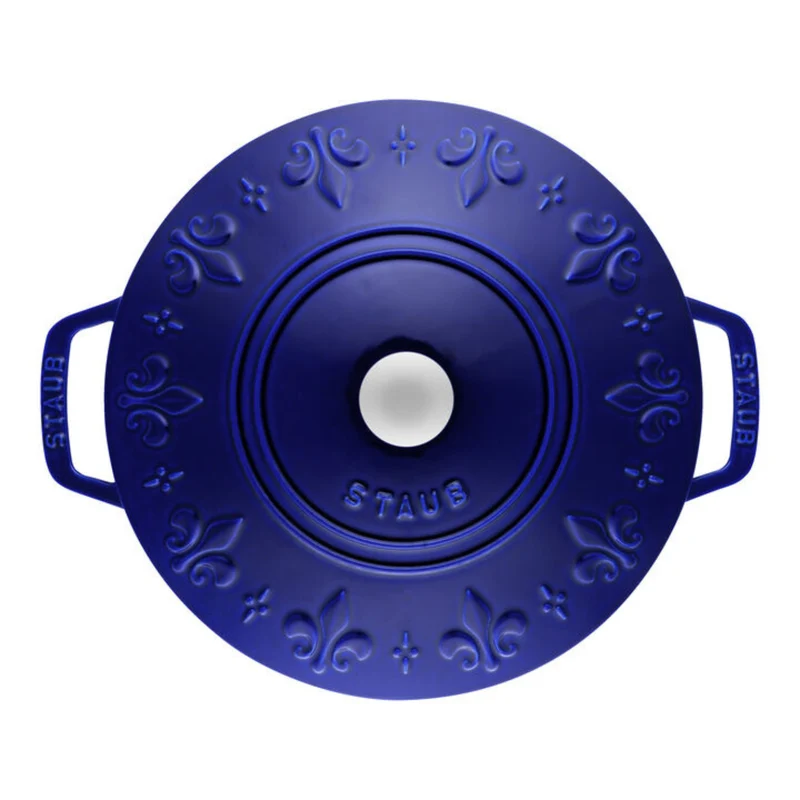 STAUB - Four Français Rond en Fonte Fleur de Lys de 3,6 L