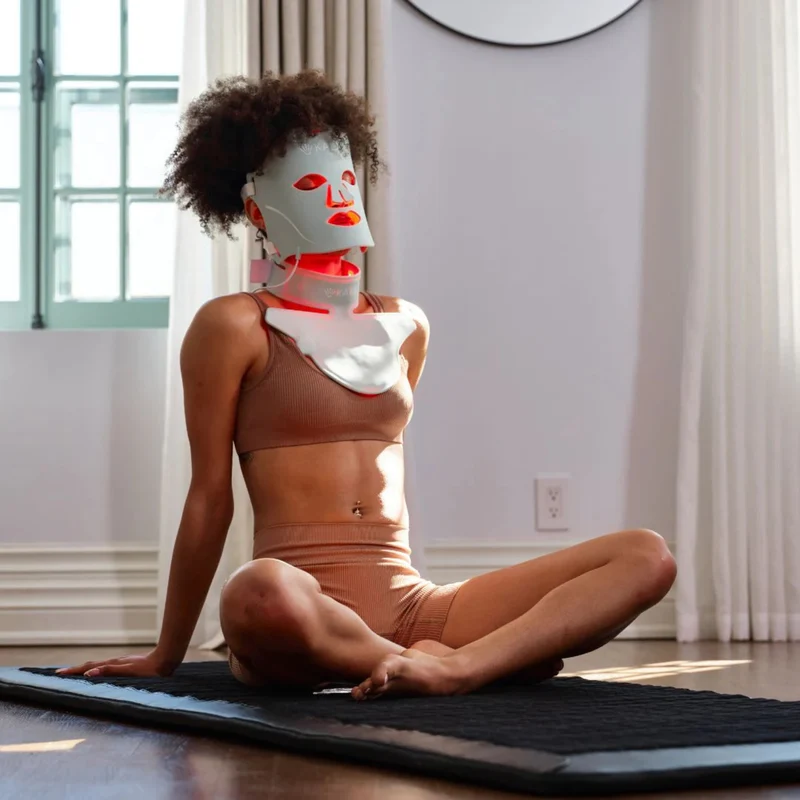 KALA - Masque de Lumière Rouge Régénérateur de Cou *Boite Ouverte*