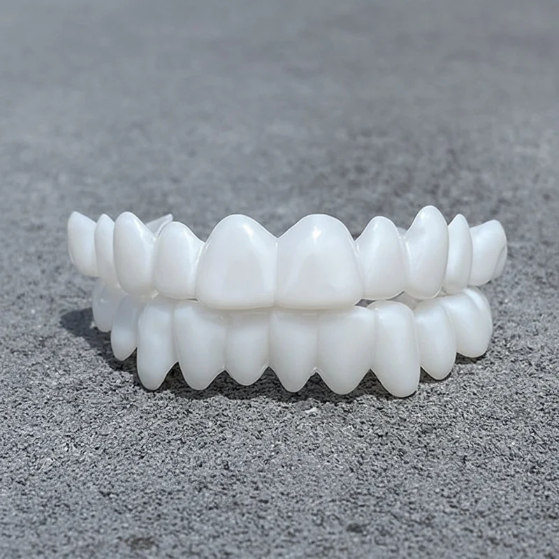 SmileFlex – Protesi dentale personalizzabile con lenti dentali