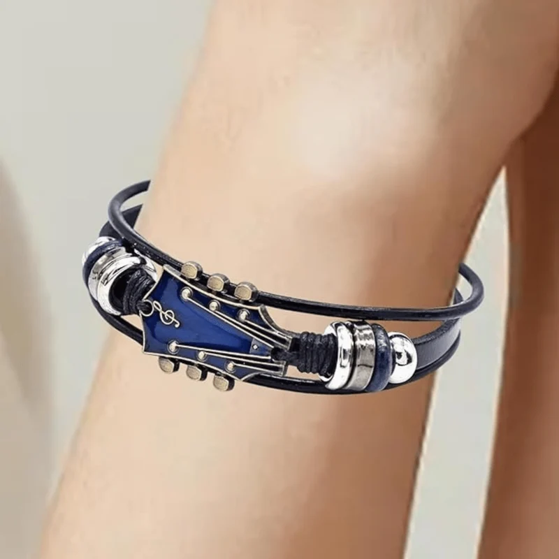 MUSIKSTRUM – Bracciale in pelle con design ispirato alle chitarre